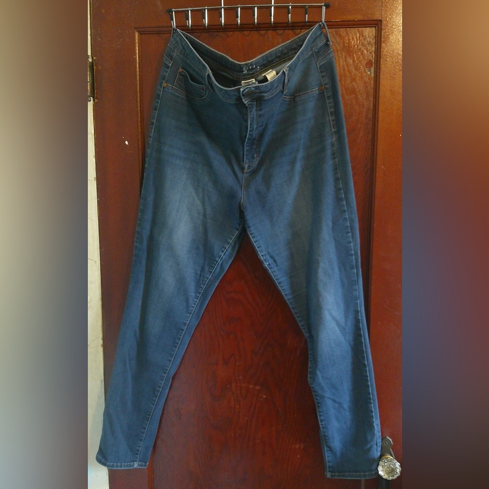 Time and Tru High Rise Blue Jeans